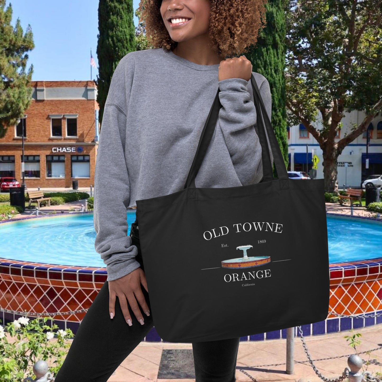 Orange Plaza Fountain Black Tote - XL